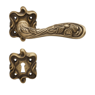 ARTE Lever Handle on Decorative Rose in